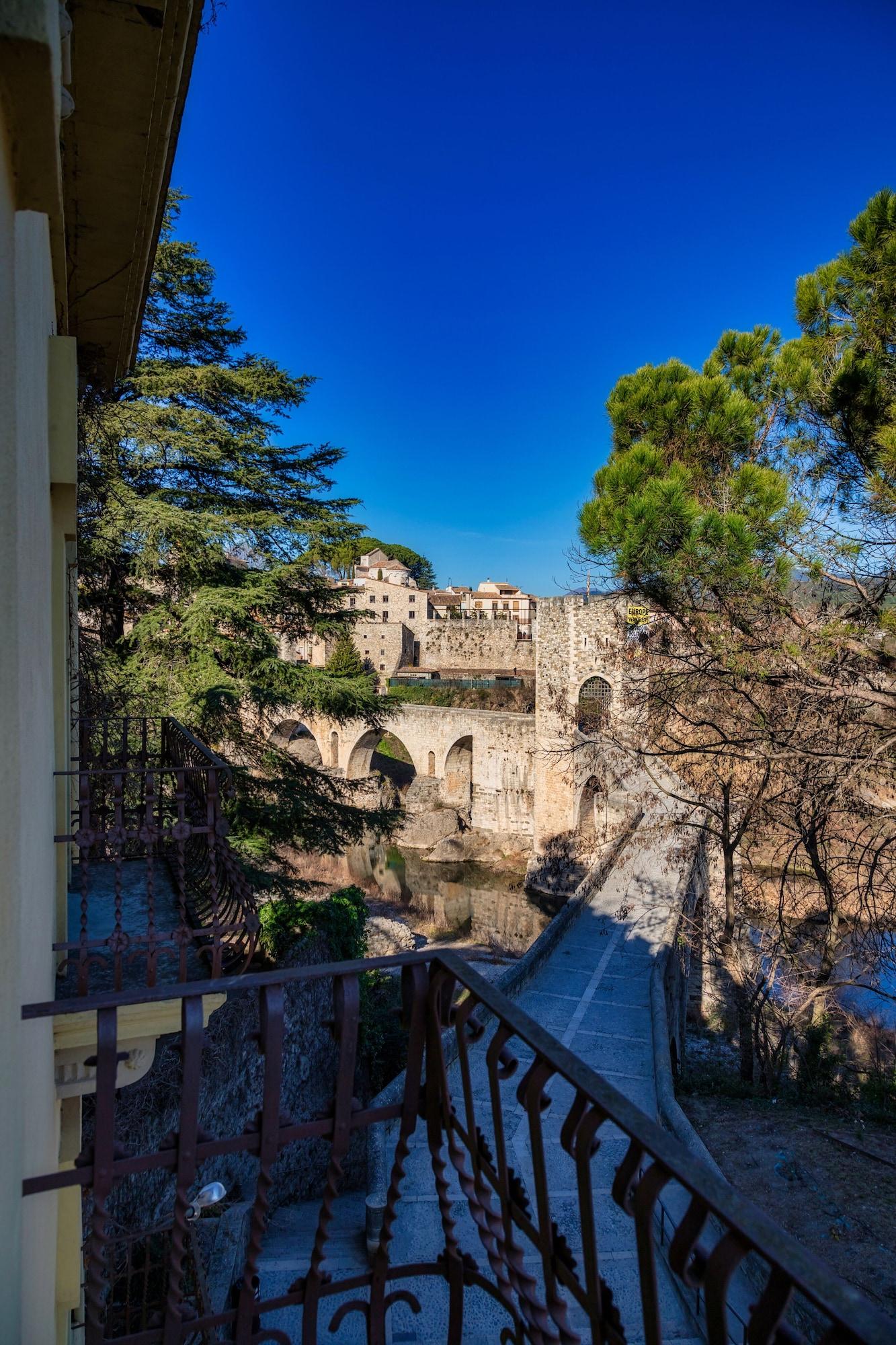 Els Jardins De La Martana Hotel Besalu Exterior photo