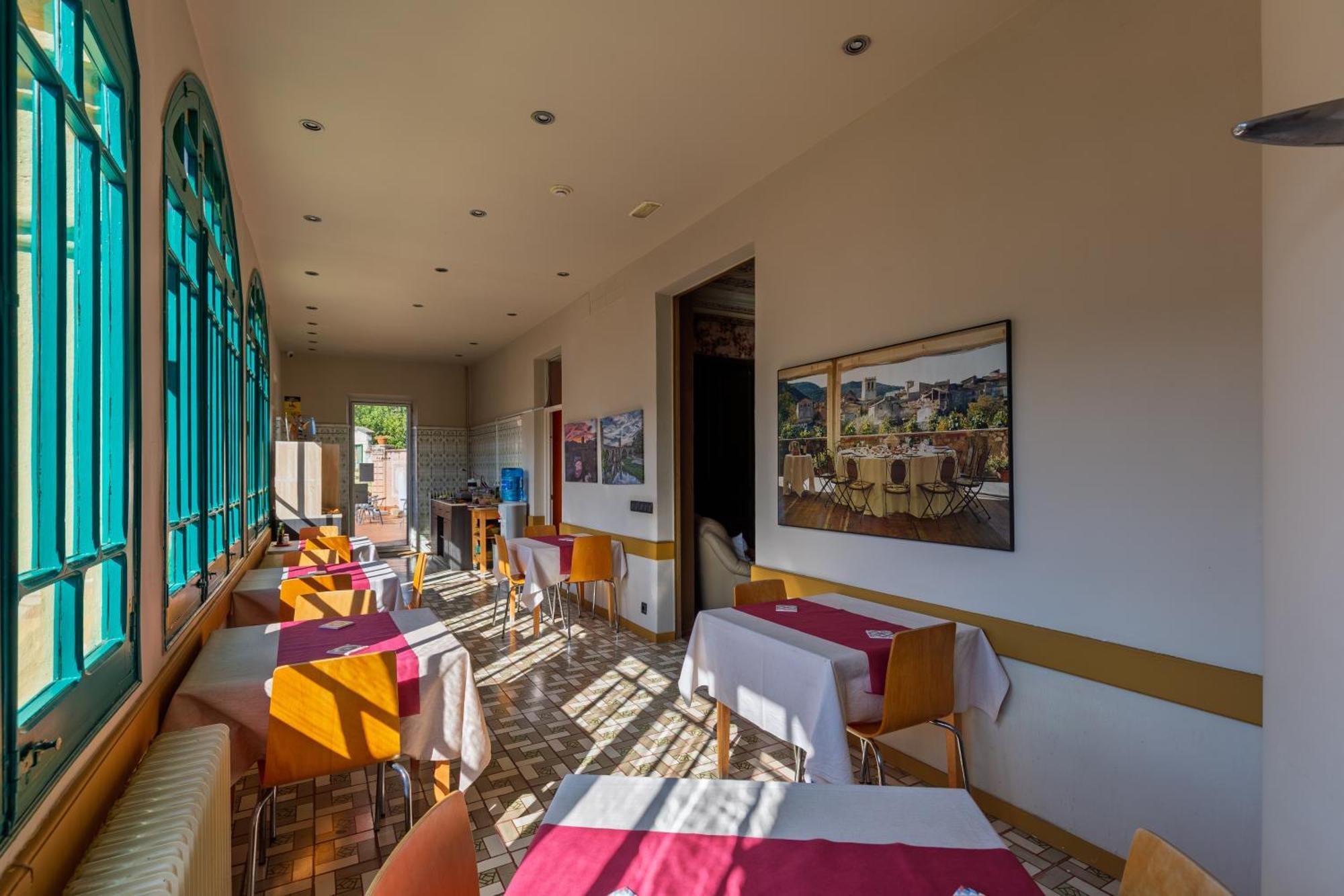 Els Jardins De La Martana Hotel Besalu Exterior photo